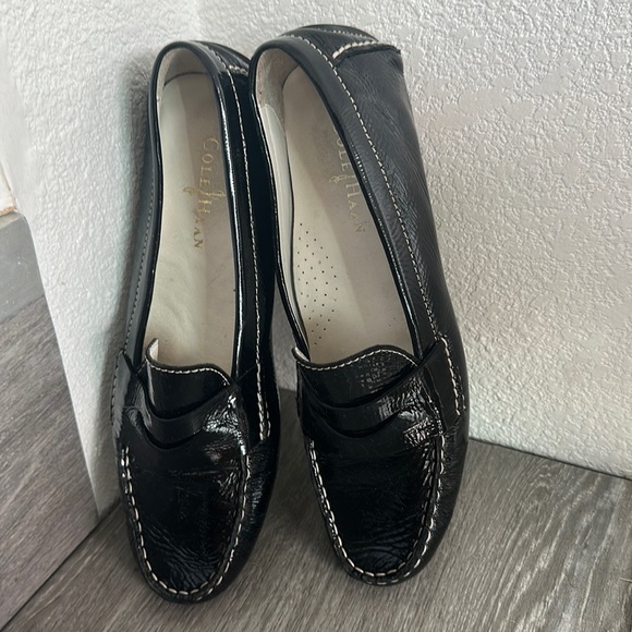 Cole Han loafers 8 - Picture 2 of 7